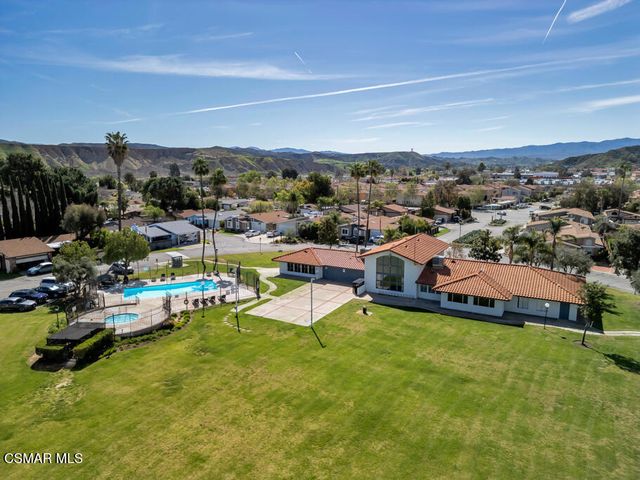 32055 Emerald Lane, Castaic, CA 91384