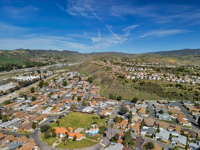 32055 Emerald Lane, Castaic, CA 91384