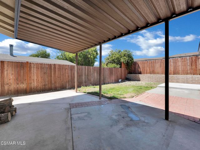 32055 Emerald Lane, Castaic, CA 91384