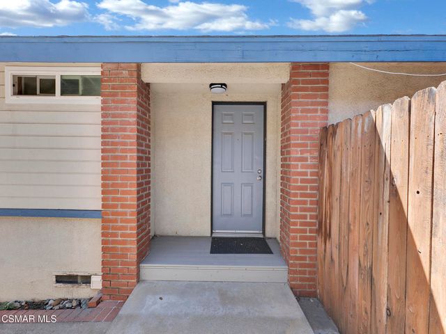 32055 Emerald Lane, Castaic, CA 91384