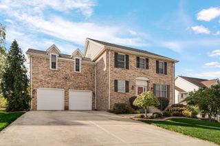 10 Kincraig Drive, Valparaiso, IN 46385