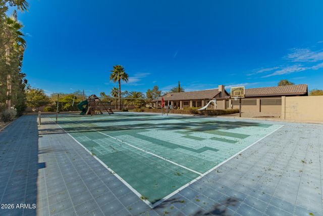 8551 E WOOD Drive E, Scottsdale, AZ 85260