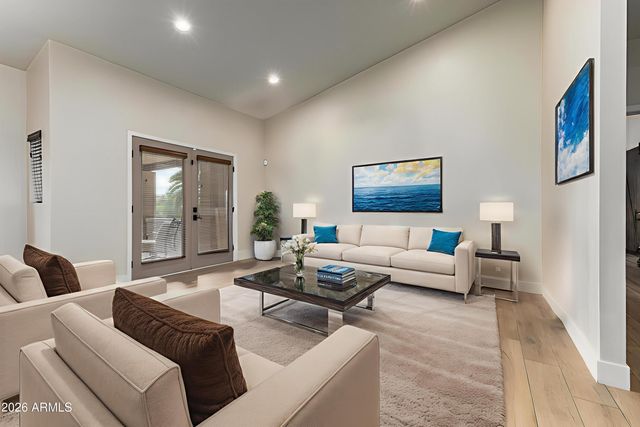 8551 E WOOD Drive E, Scottsdale, AZ 85260