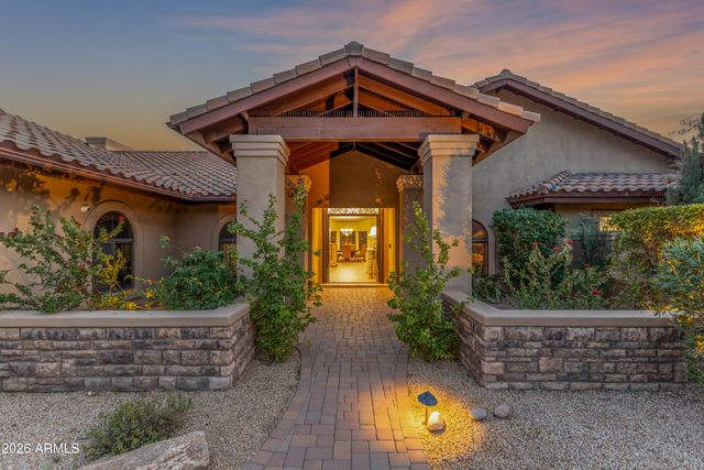 8551 E WOOD Drive E, Scottsdale, AZ 85260