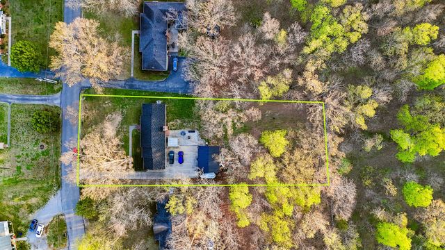 331 Hilltop Dr, Shelbyville, TN 37160