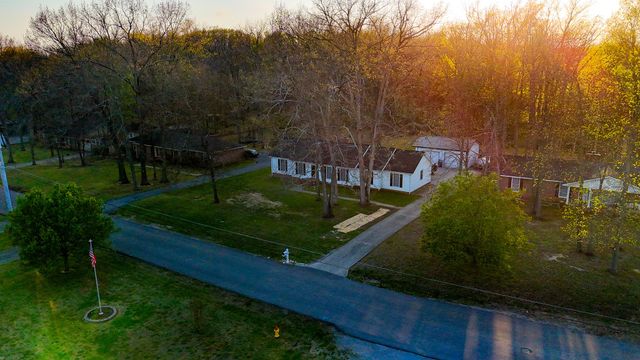 331 Hilltop Dr, Shelbyville, TN 37160