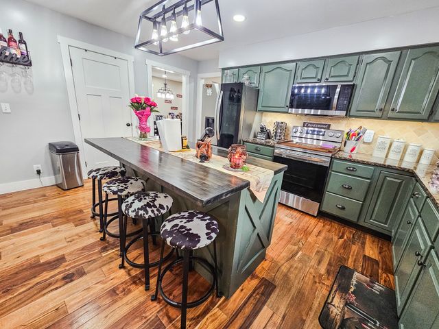 331 Hilltop Dr, Shelbyville, TN 37160