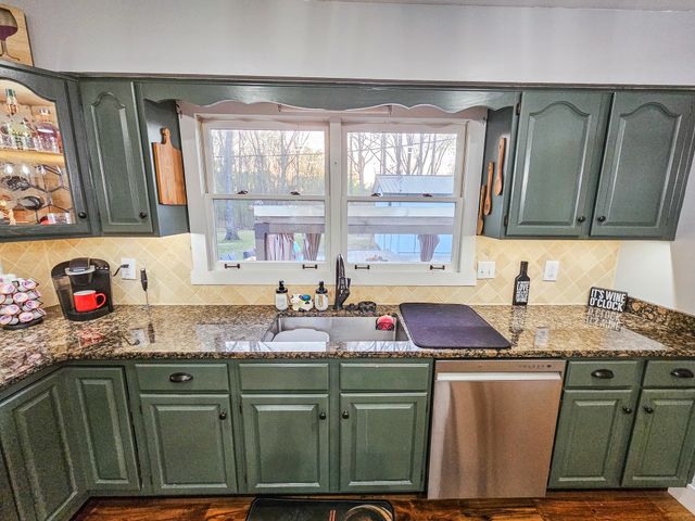 331 Hilltop Dr, Shelbyville, TN 37160