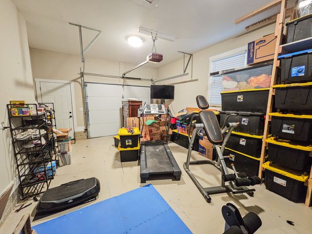 331 Hilltop Dr, Shelbyville, TN 37160