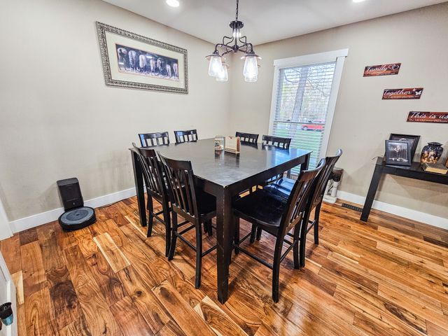 331 Hilltop Dr, Shelbyville, TN 37160
