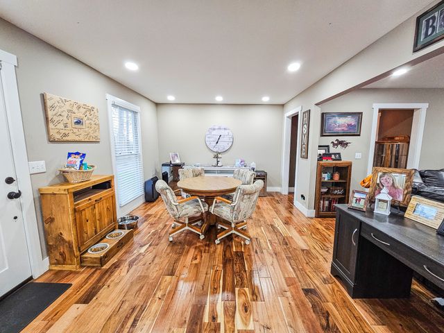331 Hilltop Dr, Shelbyville, TN 37160