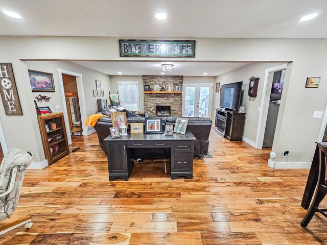 331 Hilltop Dr, Shelbyville, TN 37160