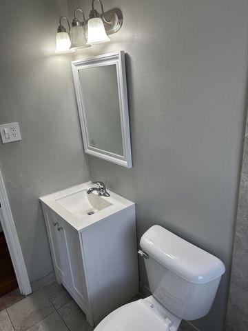 19348 Washtenaw Street, Harper Woods City, MI 48225