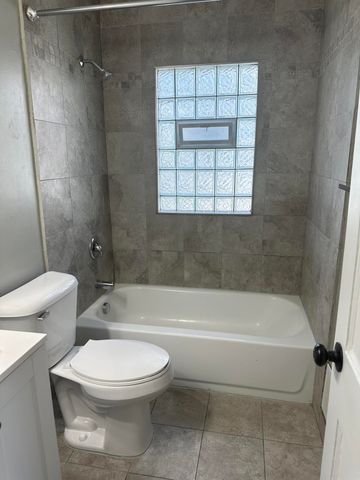 19348 Washtenaw Street, Harper Woods City, MI 48225