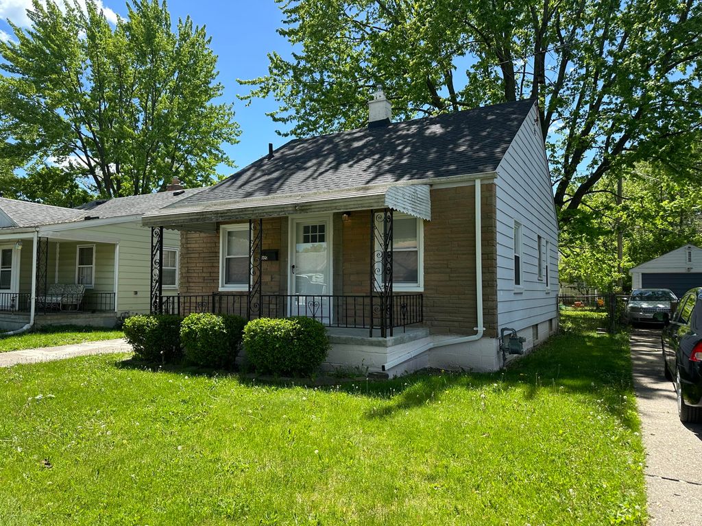 19348 Washtenaw Street, Harper Woods City, MI 48225