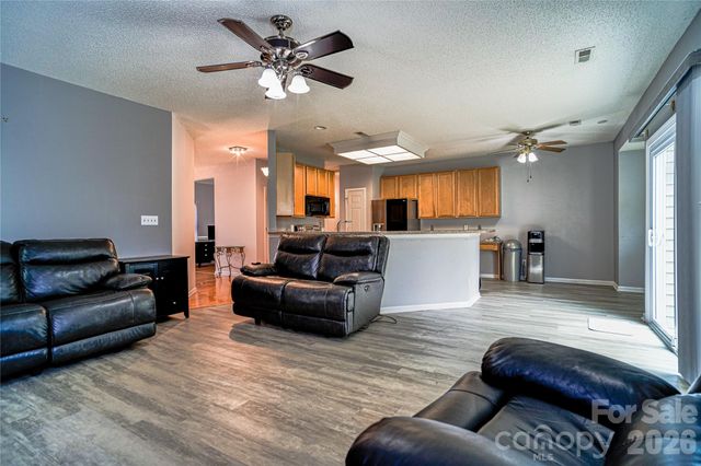 9612 Veronica Drive, Charlotte, NC 28215