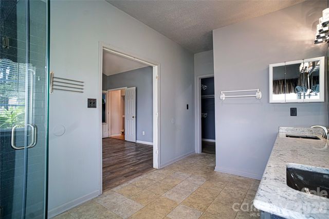 9612 Veronica Drive, Charlotte, NC 28215