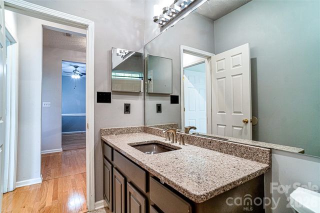 9612 Veronica Drive, Charlotte, NC 28215