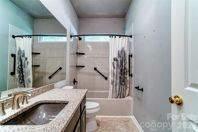 9612 Veronica Drive, Charlotte, NC 28215