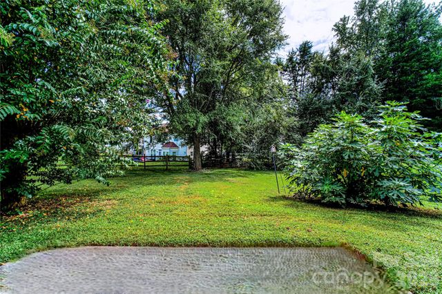 9612 Veronica Drive, Charlotte, NC 28215