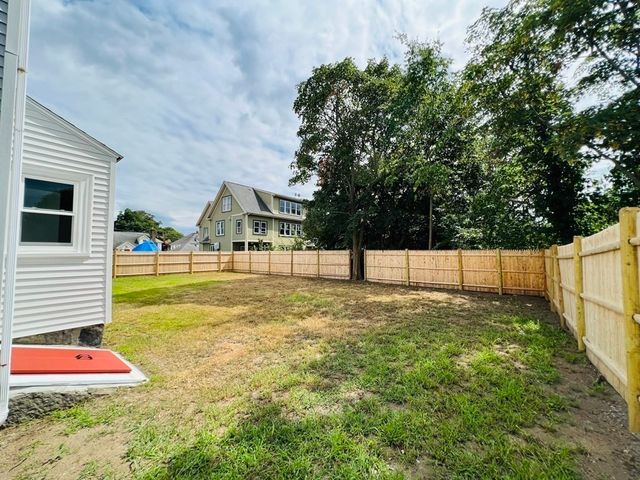 21-23 Caledonia Ave 21, Quincy, MA 02169