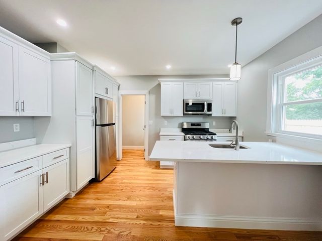 21-23 Caledonia Ave 21, Quincy, MA 02169
