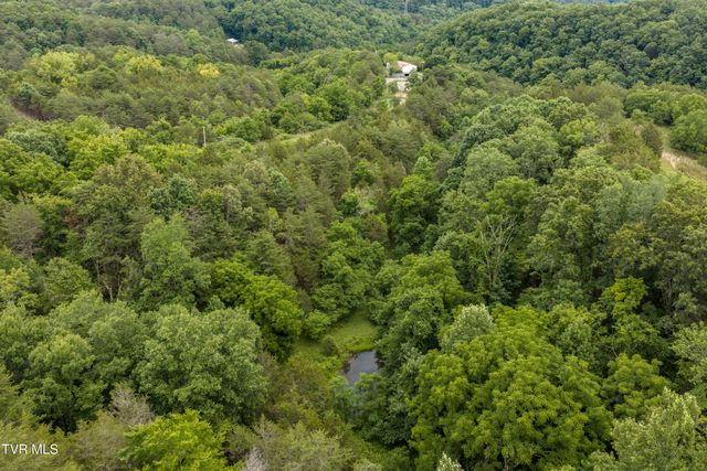 700 Piney Flats Road, Piney Flats, TN 37686