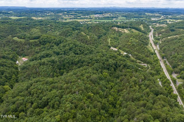 700 Piney Flats Road, Piney Flats, TN 37686