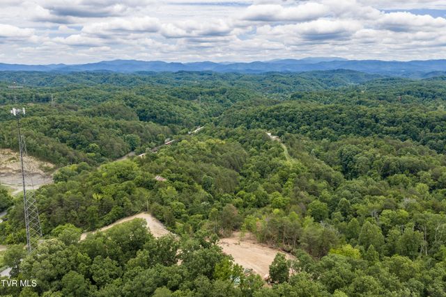 700 Piney Flats Road, Piney Flats, TN 37686