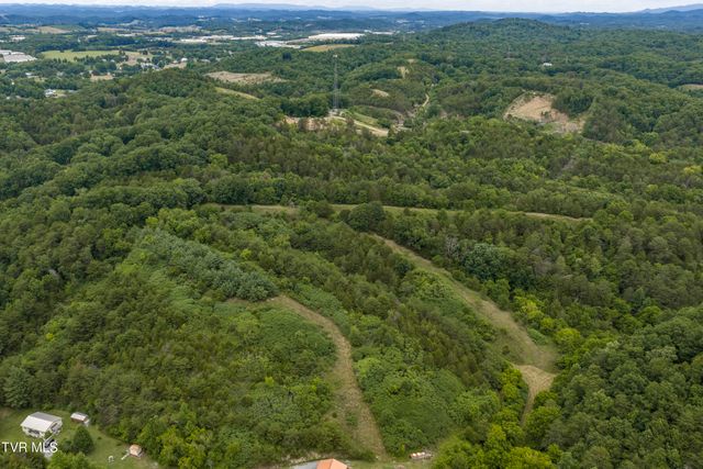 700 Piney Flats Road, Piney Flats, TN 37686