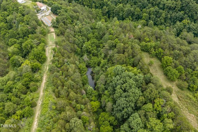 700 Piney Flats Road, Piney Flats, TN 37686