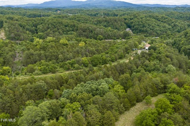 700 Piney Flats Road, Piney Flats, TN 37686
