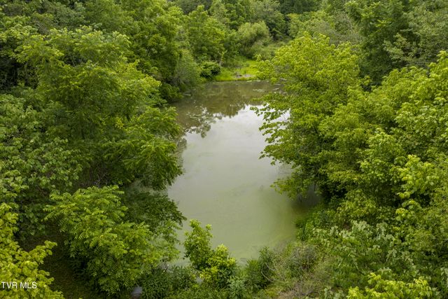 700 Piney Flats Road, Piney Flats, TN 37686