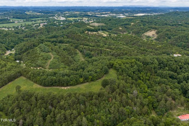 700 Piney Flats Road, Piney Flats, TN 37686