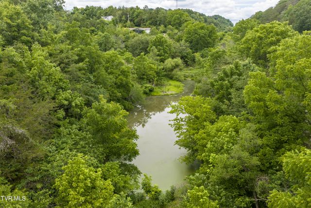 700 Piney Flats Road, Piney Flats, TN 37686