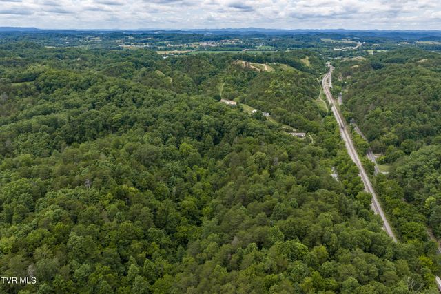 700 Piney Flats Road, Piney Flats, TN 37686