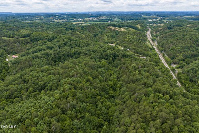 700 Piney Flats Road, Piney Flats, TN 37686