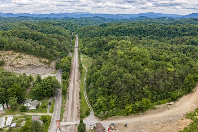 700 Piney Flats Road, Piney Flats, TN 37686