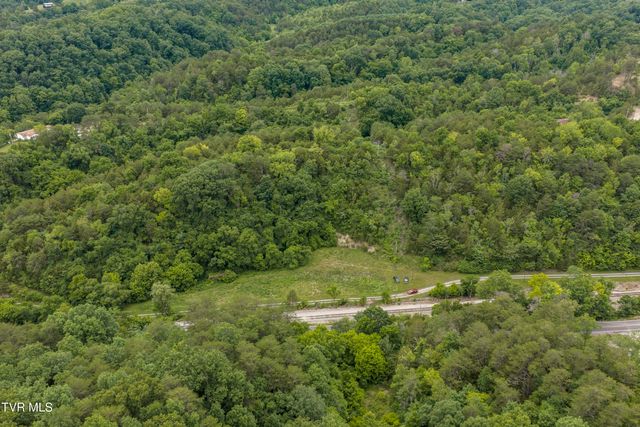 700 Piney Flats Road, Piney Flats, TN 37686