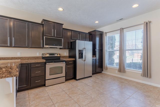 909 Criterion Way, Evansville, IN 47711