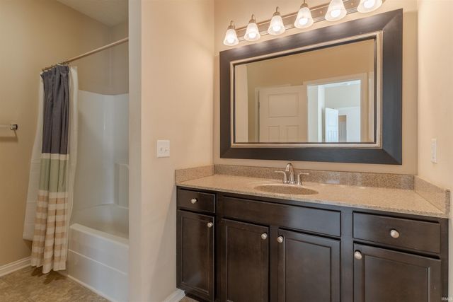 909 Criterion Way, Evansville, IN 47711