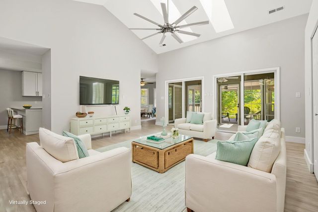 3112 Robyn Ct., Little River, SC 29566