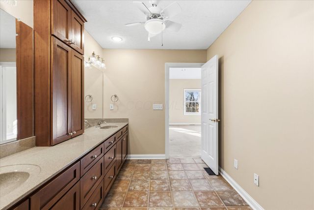 45 E California Avenue, Columbus, OH 43202