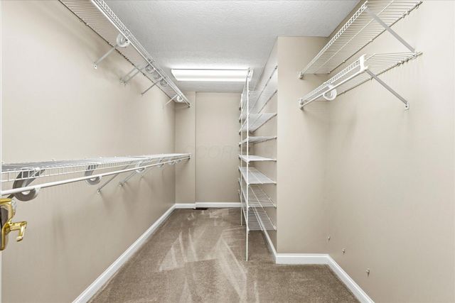 45 E California Avenue, Columbus, OH 43202