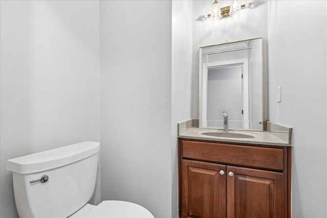 45 E California Avenue, Columbus, OH 43202