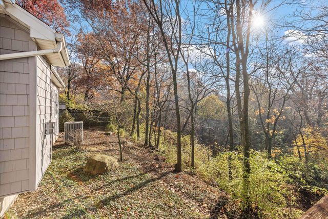 45 E California Avenue, Columbus, OH 43202