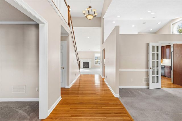 45 E California Avenue, Columbus, OH 43202