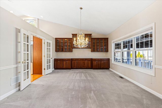 45 E California Avenue, Columbus, OH 43202