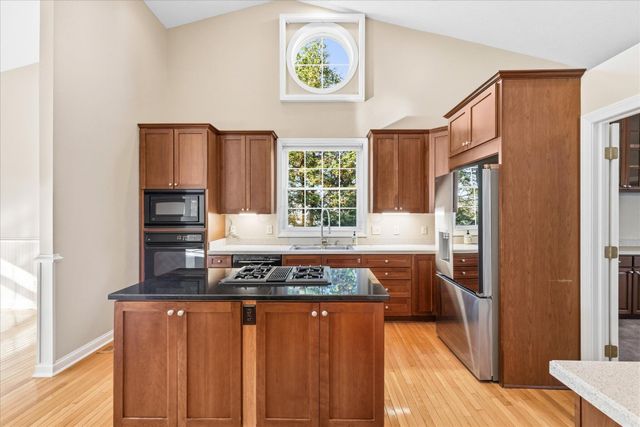 45 E California Avenue, Columbus, OH 43202