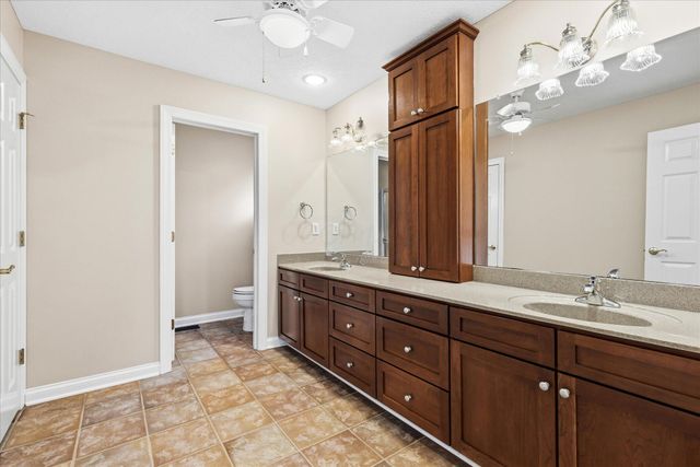 45 E California Avenue, Columbus, OH 43202